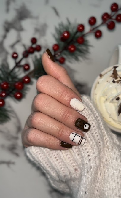 L’onglerie De Leslie Manucure Et Pédicure Russe Proche Poligny Lons Le Saunier, Salon de Manucure à Toulouse-le-Château
