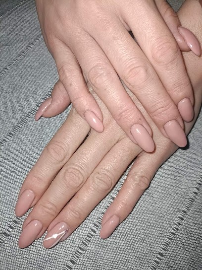 Louise Nails Artist, Salon de Manucure à Vertou