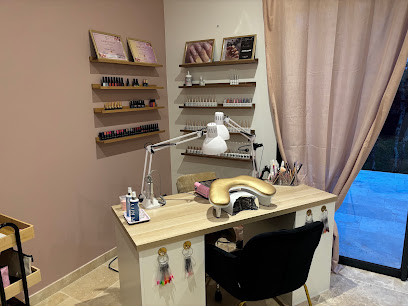 La Maison Des Ongles, Manucure à Aigaliers