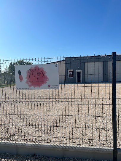 Mily’s, Salon de Manucure à Tavers