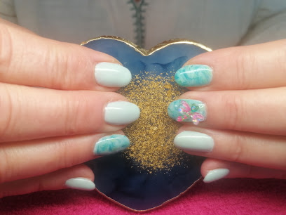 Poupy Nail - Prothésiste Styliste Ongulaire, Manucure à Maurs