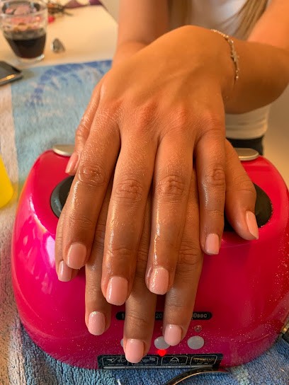 So' Glamorous Nails, Salon de Manucure à Sainte-Geneviève