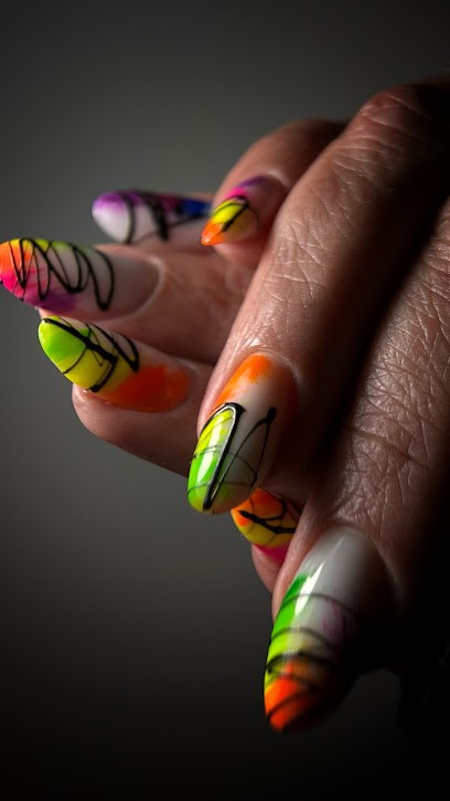 Prothésiste Ongulaire Formation L’Atelier De Sonia-Vernou-sur-Brenne, Salon de Manucure à Vernou-sur-Brenne